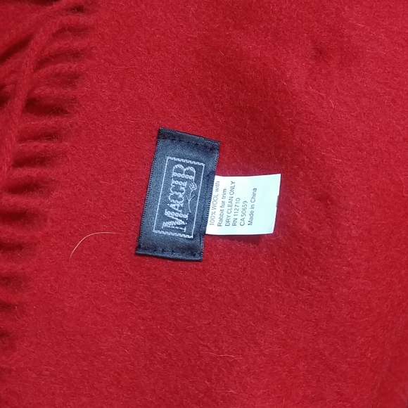 Maggie Red Wool Pompom Fringed Scarf NEW - Picture 6 of 7